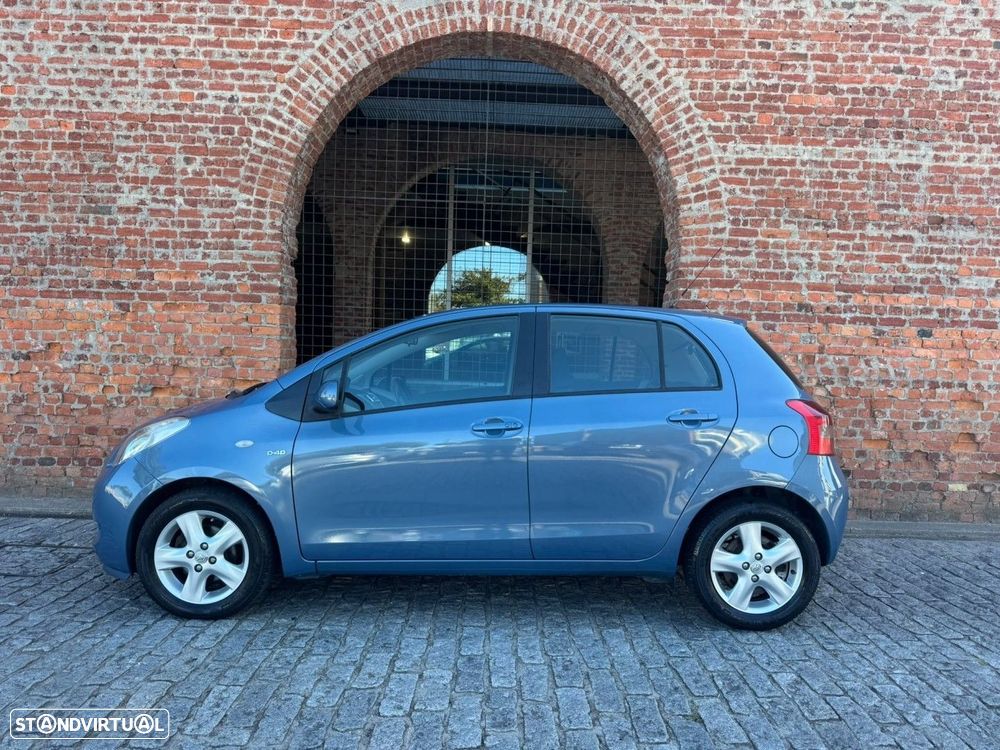 Toyota Yaris 1.4 D-4D AC - 3
