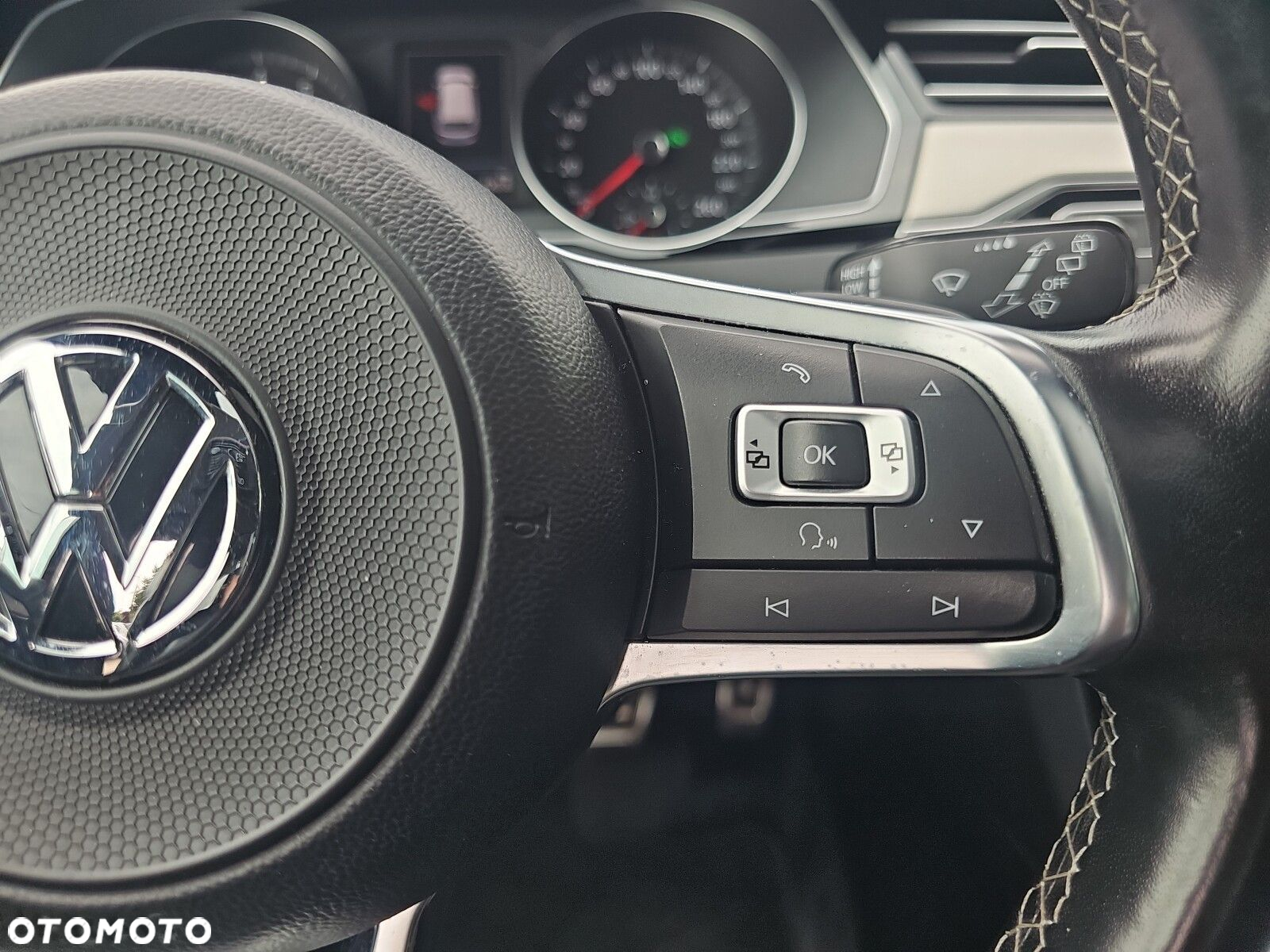 Volkswagen Passat 2.0 TSI BMT 4Mot Highline DSG - 26