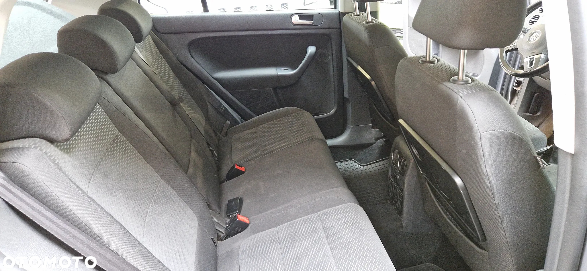 Volkswagen Golf Plus 1.6 TDI Comfortline - 22