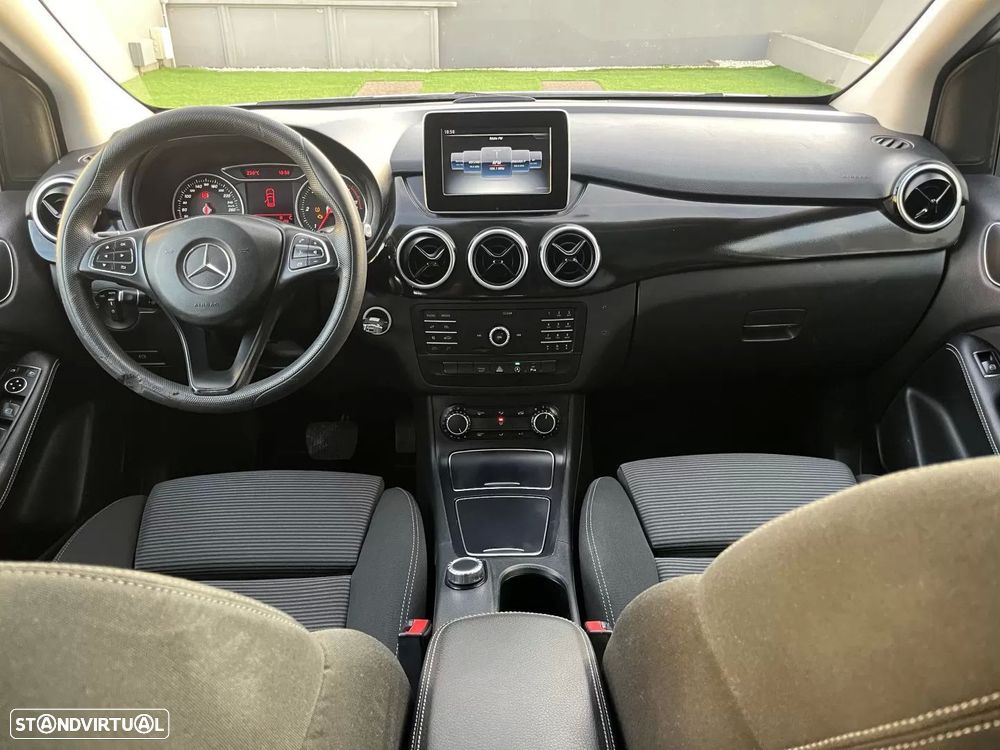 Mercedes-Benz B 220 d 7G-DCT Edition - 28