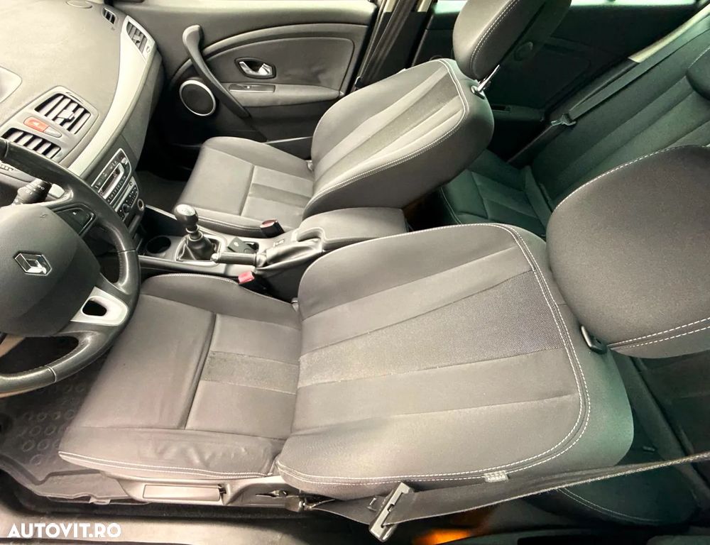 Renault Megane 1.6 16V 110 Dynamique - 17