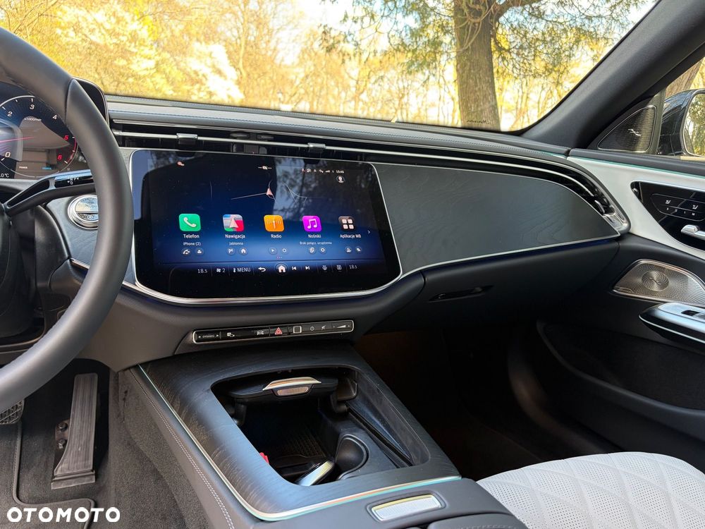 Mercedes-Benz Klasa E 220 d mHEV 4-Matic Exclusive 9G-Tronic - 22