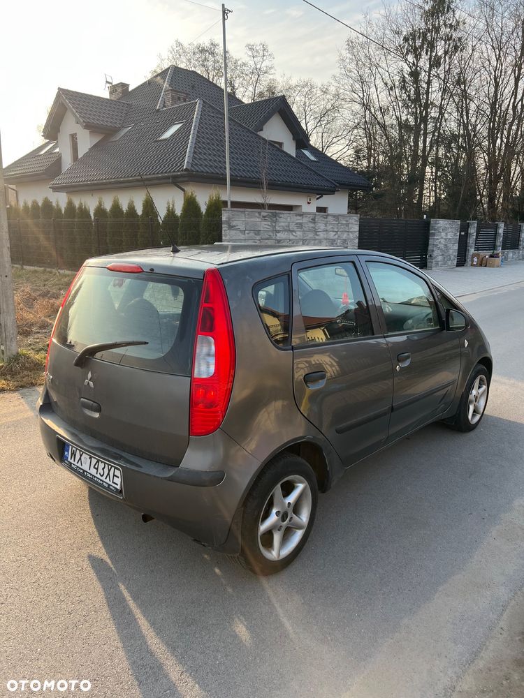 Mitsubishi Colt 1.1 - 3