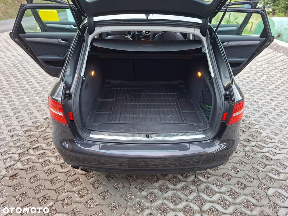 Audi A4 Avant 2.0 TDI DPF quattro S tronic Ambiente - 14