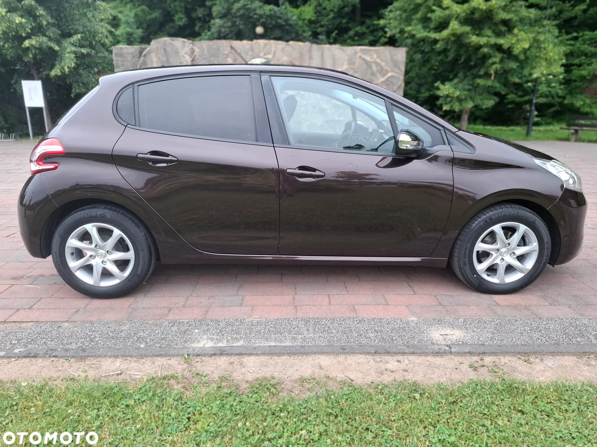 Peugeot 208 1.2 PureTech Active - 5