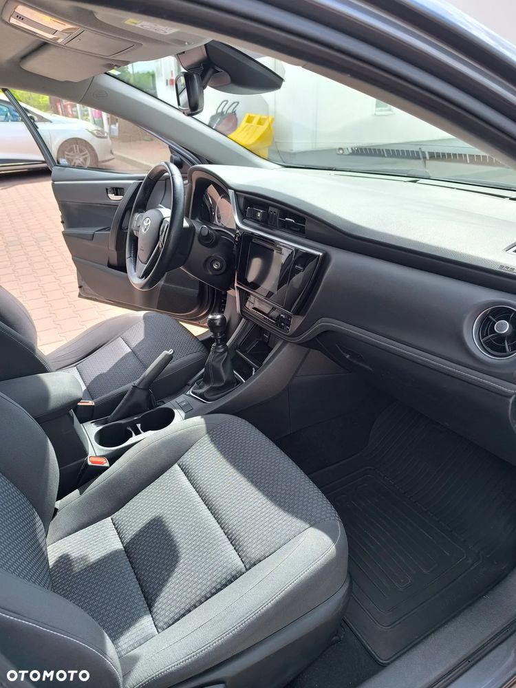 Toyota Corolla 1.6 Comfort - 10
