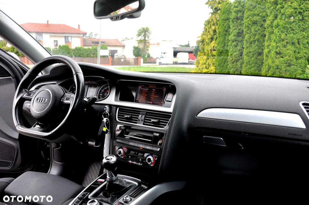 Audi A4 Avant 2.0 TDI DPF S line Sportpaket - 33
