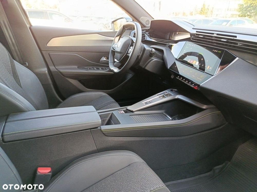 Peugeot 308 - 24