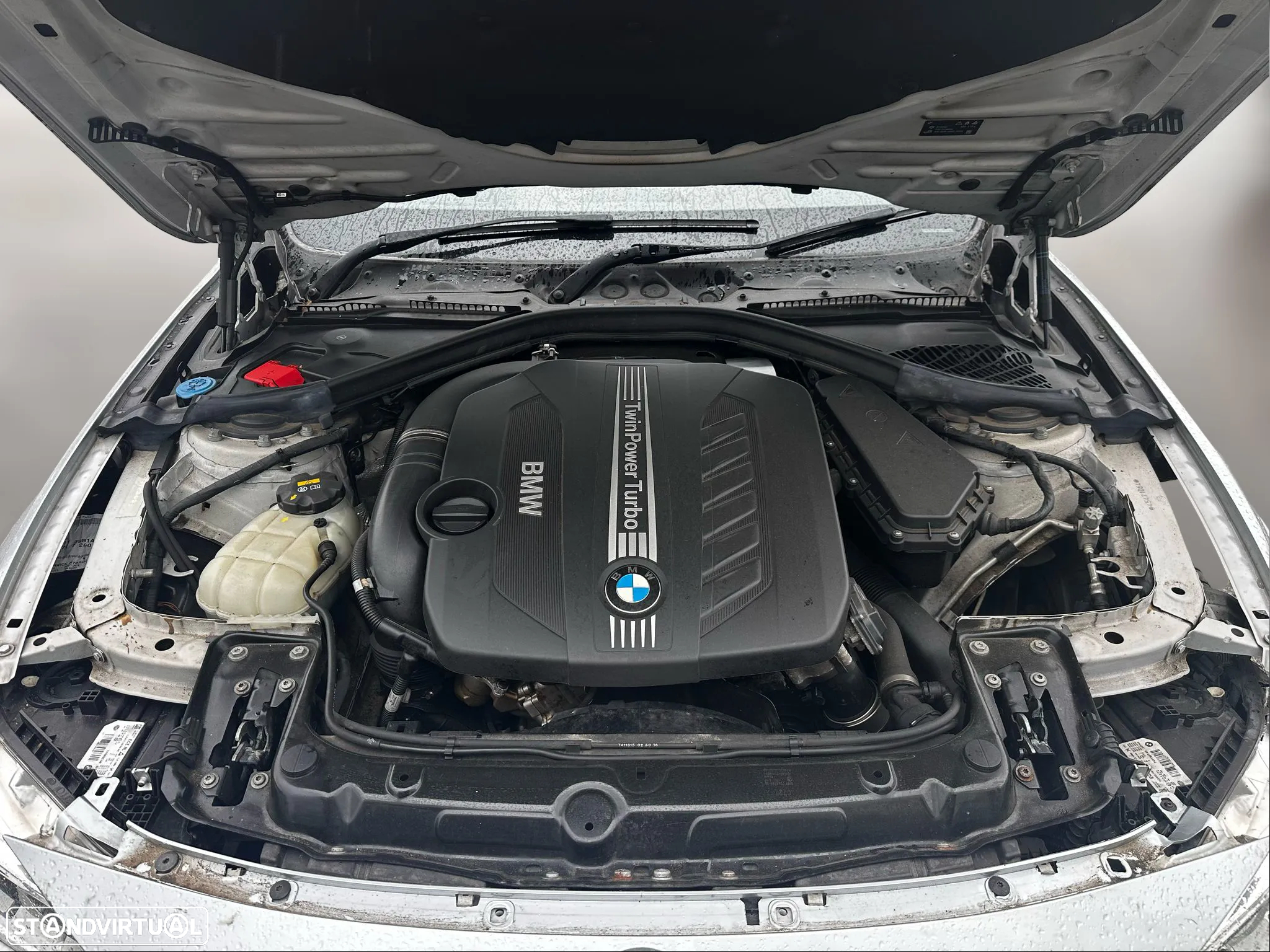 BMW 330d XDrive M Sport cx aut. de 2017 para peças - 12