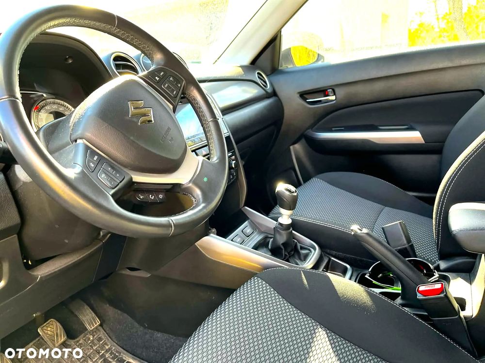 Suzuki Vitara 1.4 Boosterjet SHVS Premium 2WD - 6