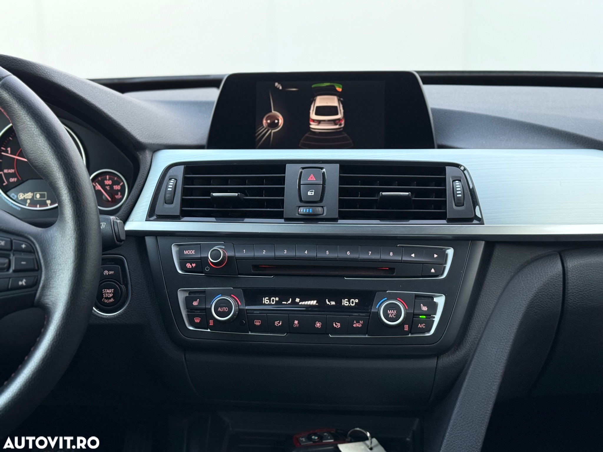 BMW Seria 3 320d Sport Line - 12