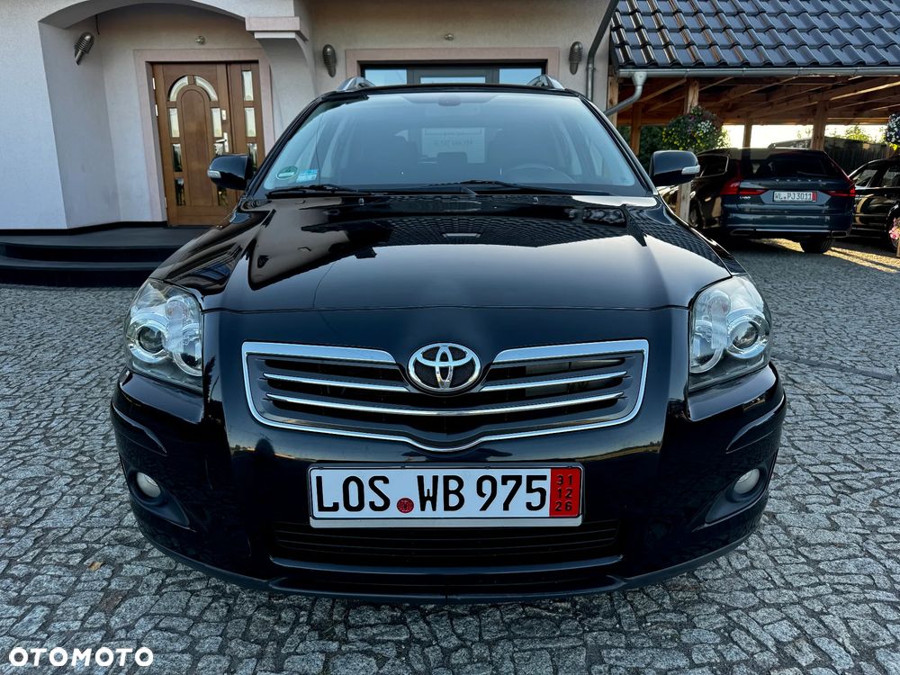 Toyota Avensis 1.8 VVT-i Executive - 2