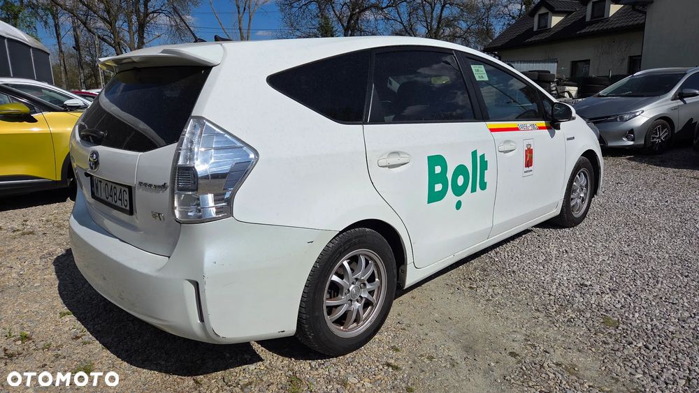 Toyota Prius+ (Hybrid) Comfort - 4