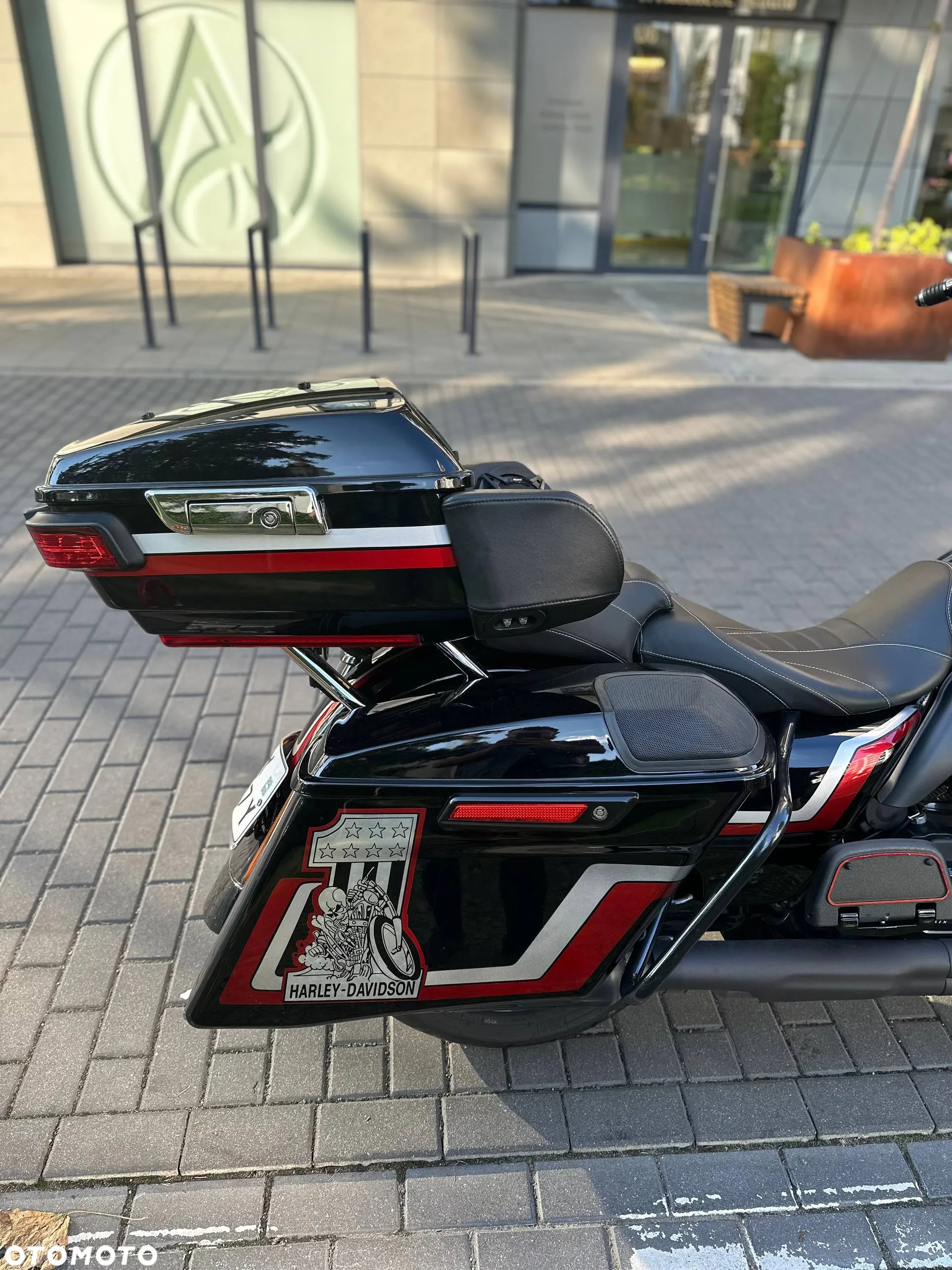 Harley-Davidson Touring Road Glide - 14