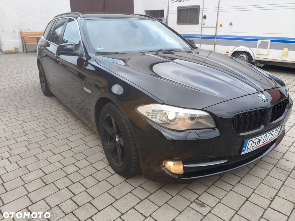 BMW Seria 5 520d Touring - 6