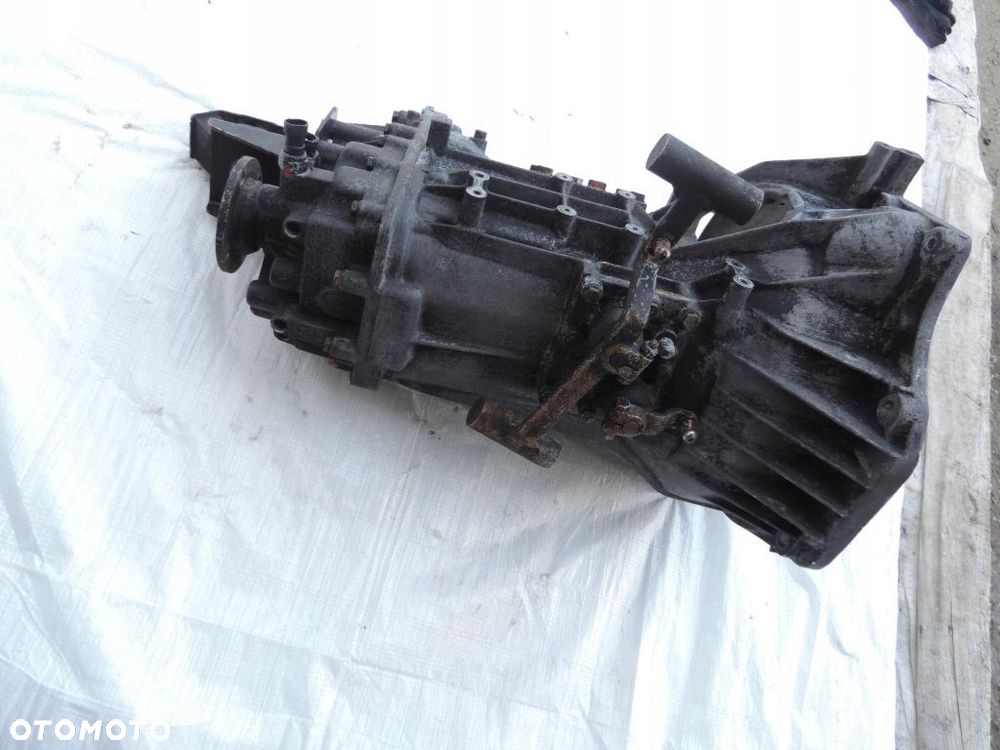 SKRZYNIA BIEGÓW MANUALNA IVECO DAILY III 2.3 JTD 5S270 8870879 - 5