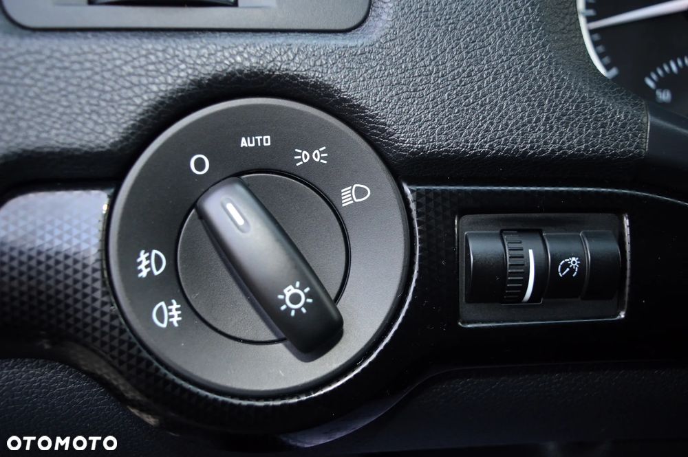Skoda Octavia 2.0 TSI RS - 32