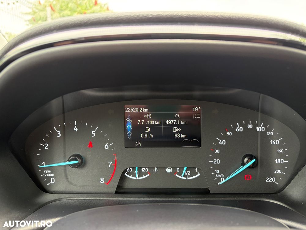 Ford Fiesta 1.0 EcoBoost Titanium - 11