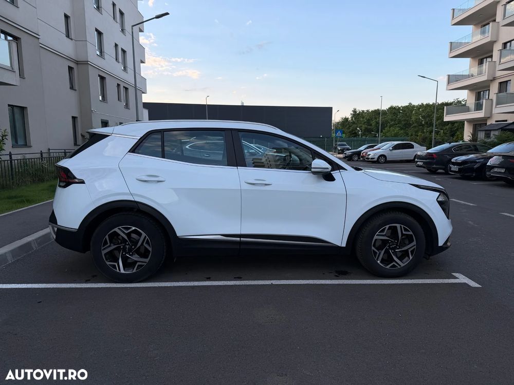 KIA Sportage 2023 — imagine 8