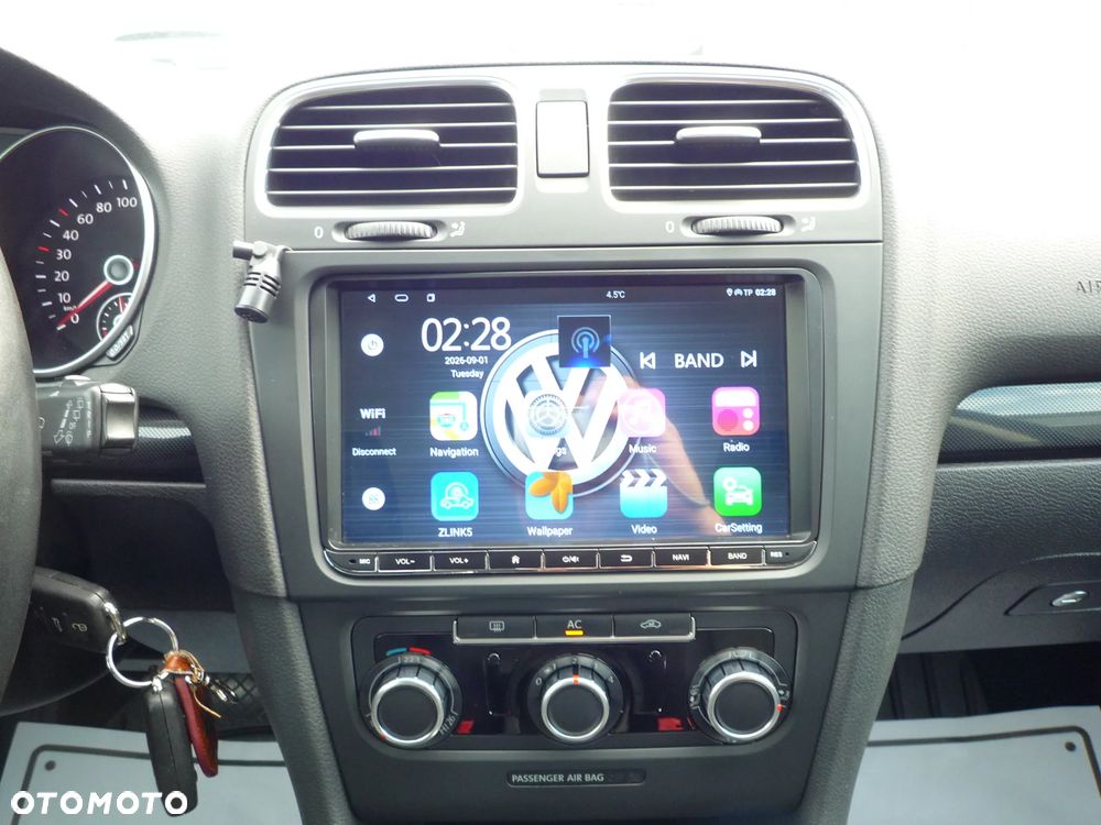 Volkswagen Golf 2.0 TDI Comfortline DSG - 21