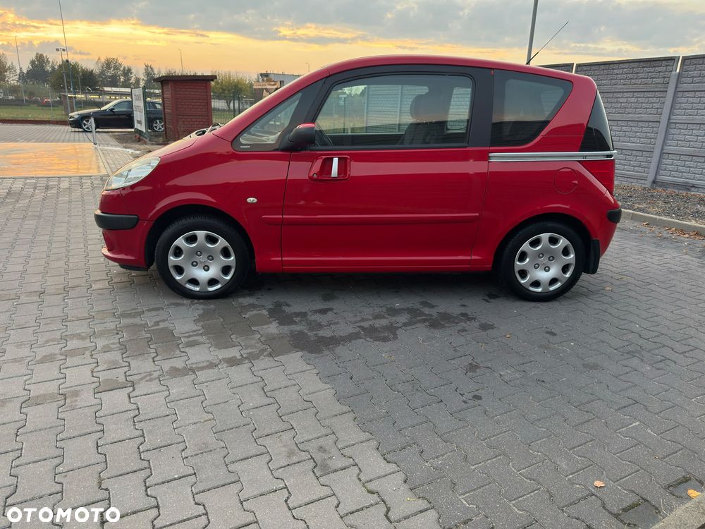 Peugeot 1007 2005 photo 2