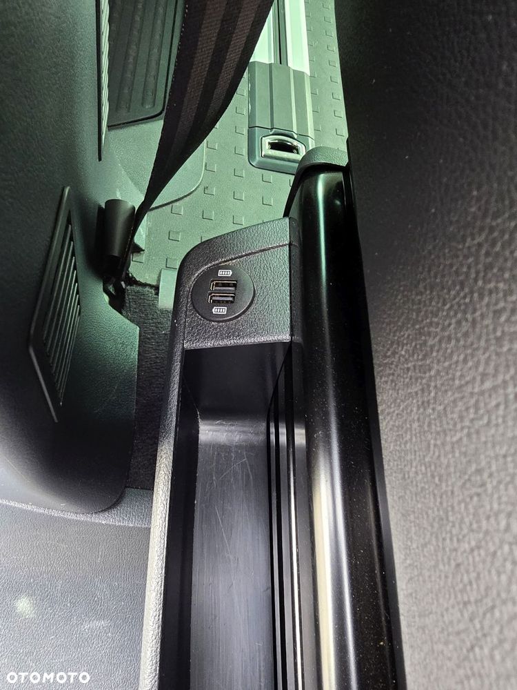 Volkswagen California - 33