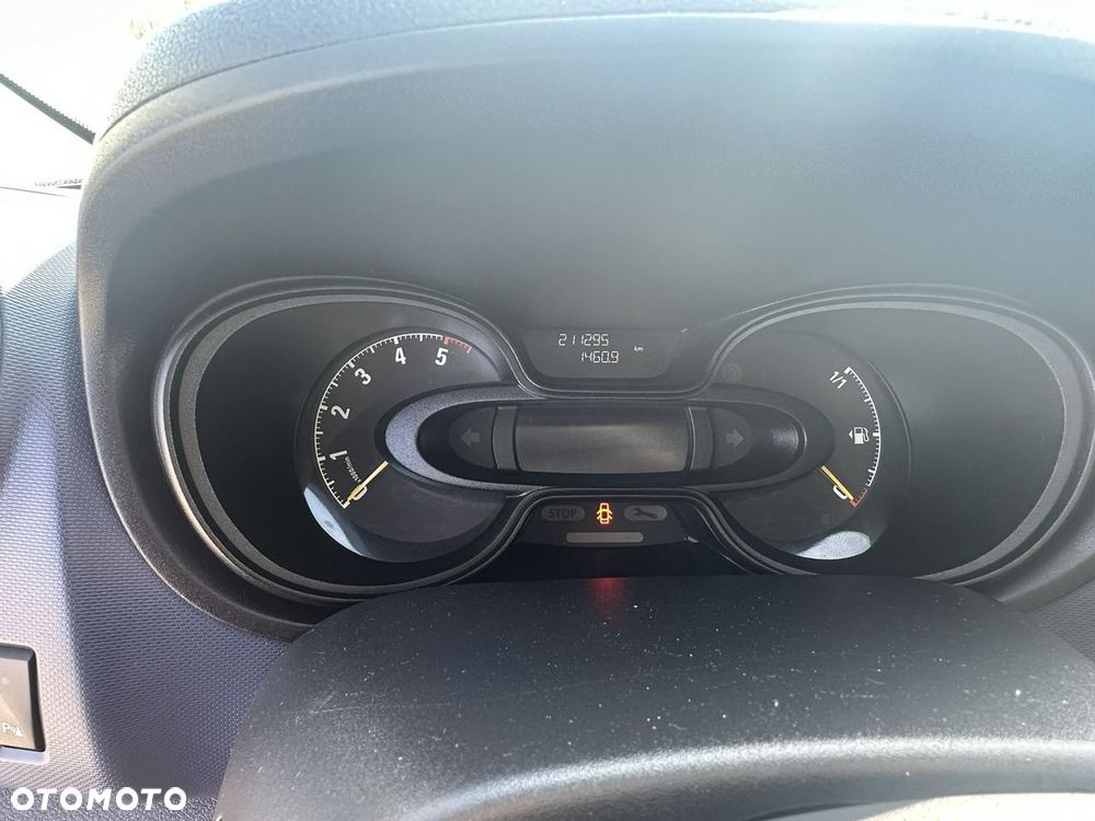 Opel Vivaro - 20