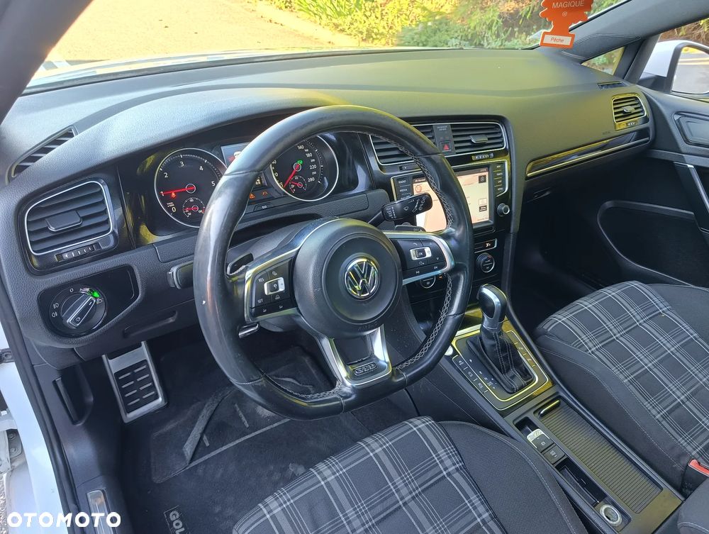 Volkswagen Golf GTD 2.0 TDI SCR DSG - 8