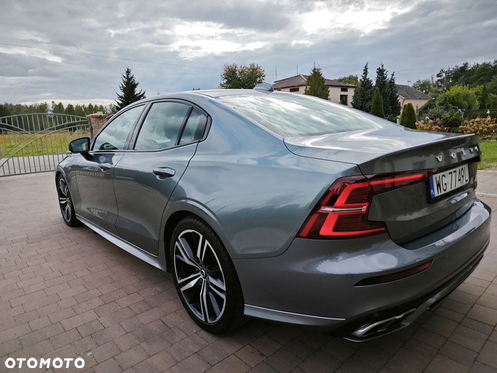 Volvo S60 T4 R-Design - 11