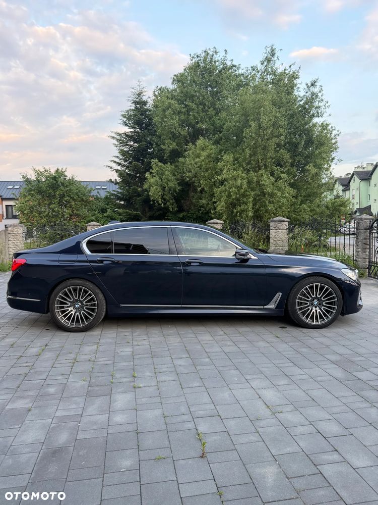 BMW Seria 7 750Li Edition Exclusive - 2