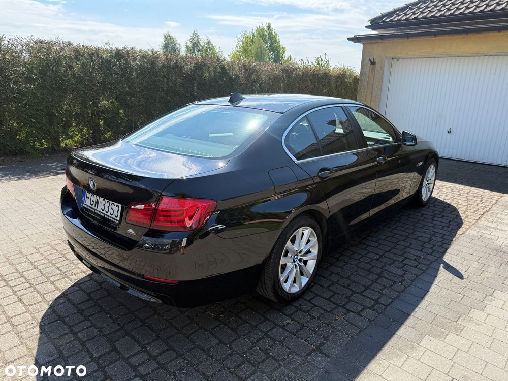 BMW Seria 5 520d - 5