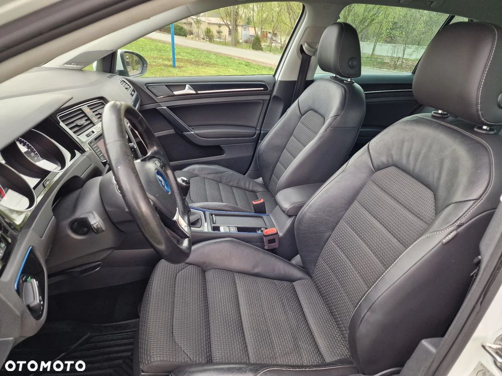 Volkswagen Golf 2.0 TDI (BlueMotion Technology) Highline - 16