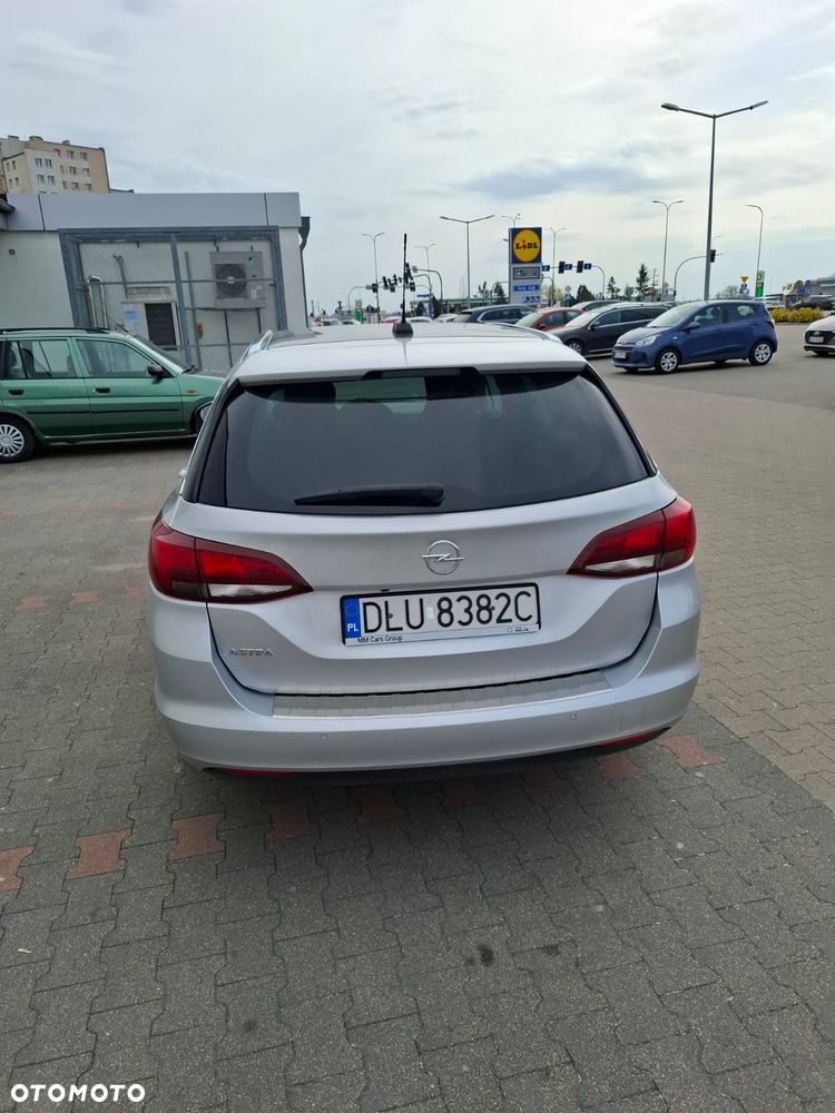 Opel Astra - 4