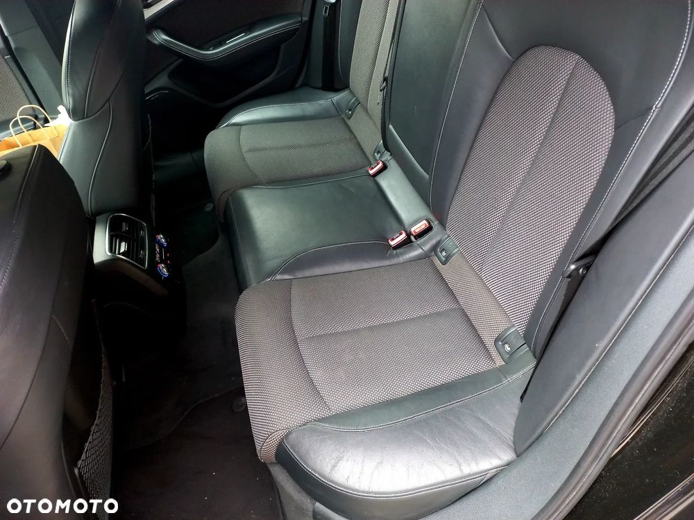 Audi A6 Avant 2.0 TDI Ultra S tronic - 25