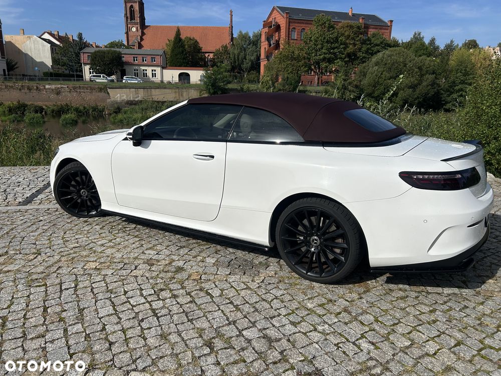Mercedes-Benz Klasa E - 9