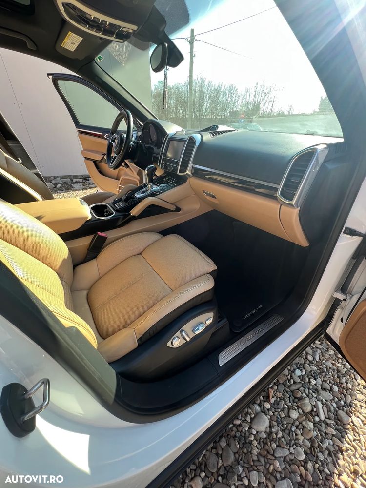 Porsche Cayenne Tiptronic S - 21