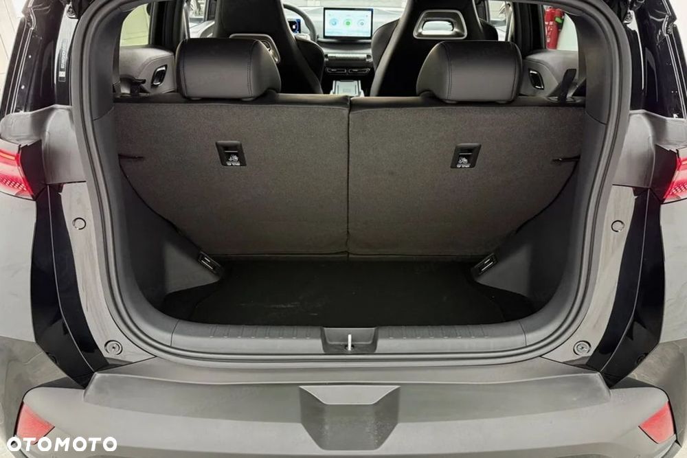 BYD Dolphin - 15
