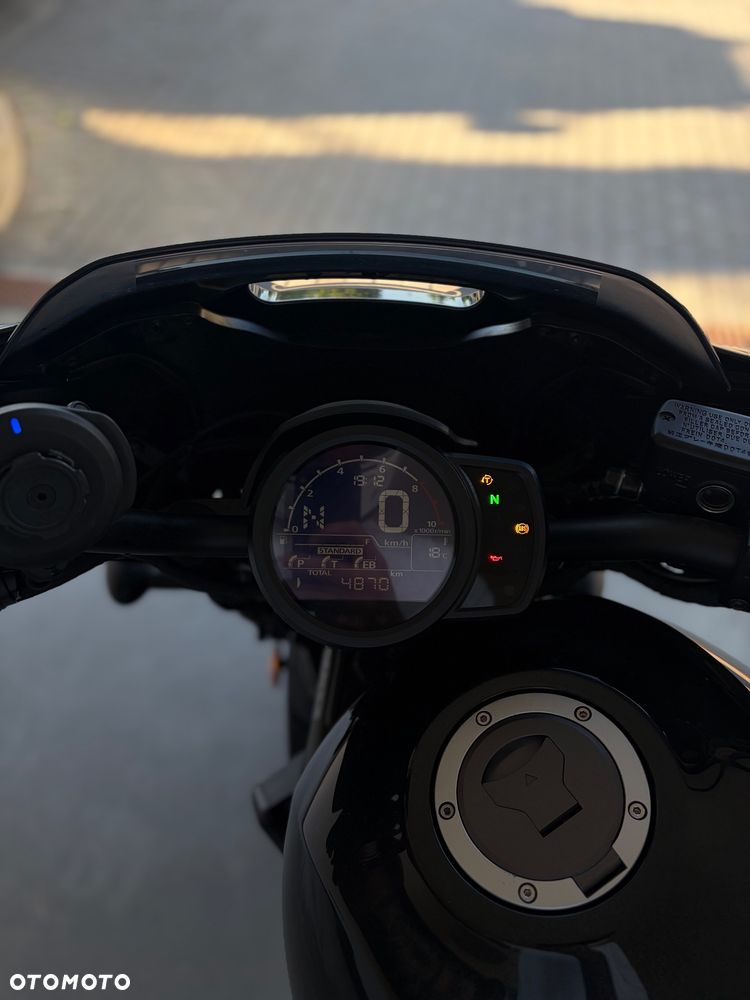Honda CMX - 10