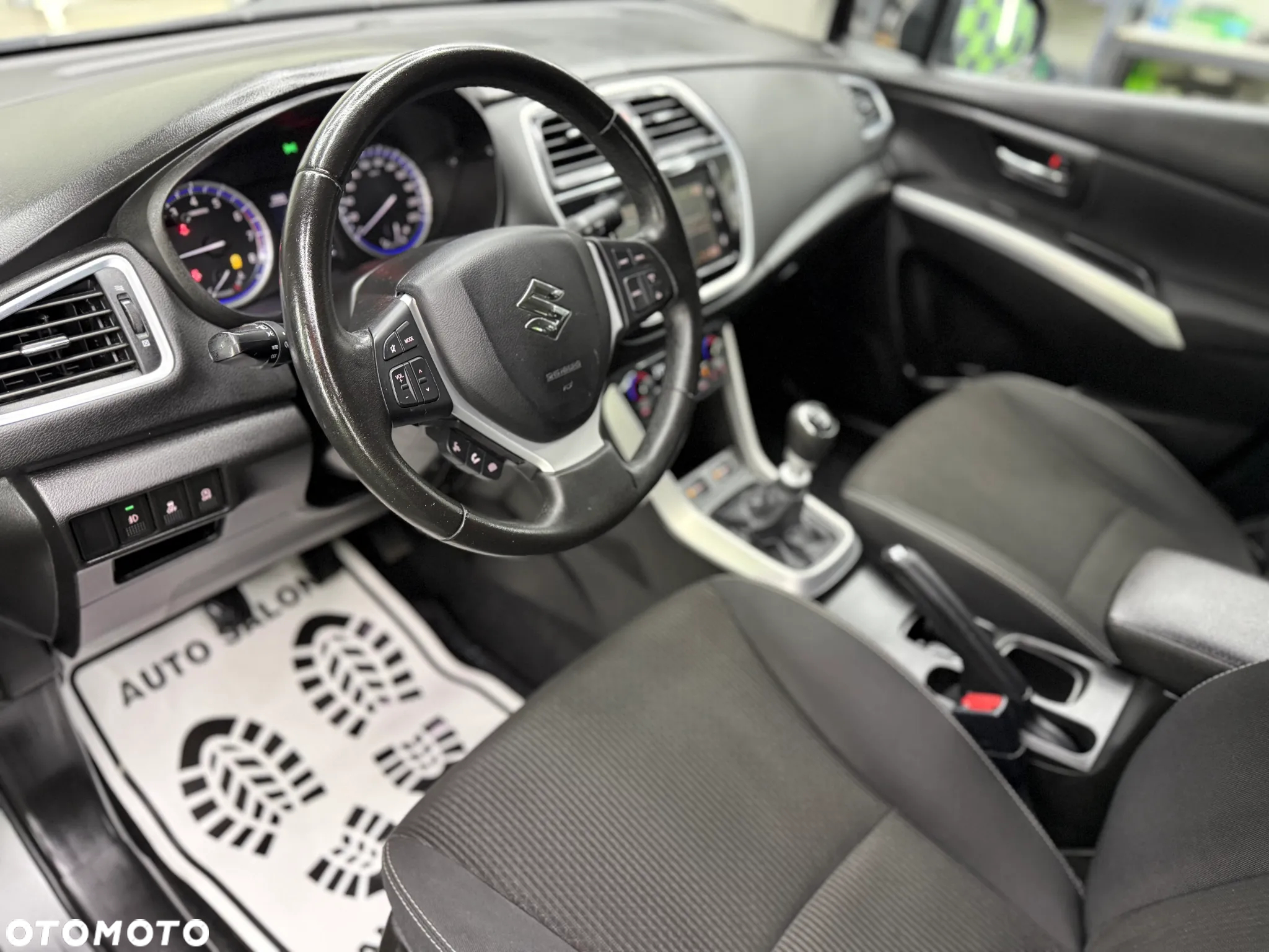 Suzuki SX4 S-Cross - 12
