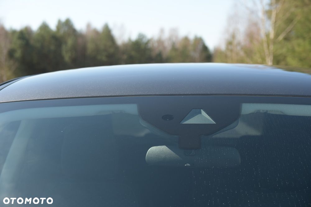 Ford Kuga 2.0 EcoBlue Hybrid TITANIUM - 18