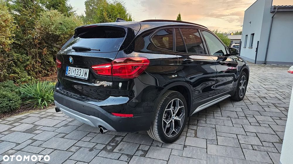 BMW X1 xDrive25i Advantage sport - 8