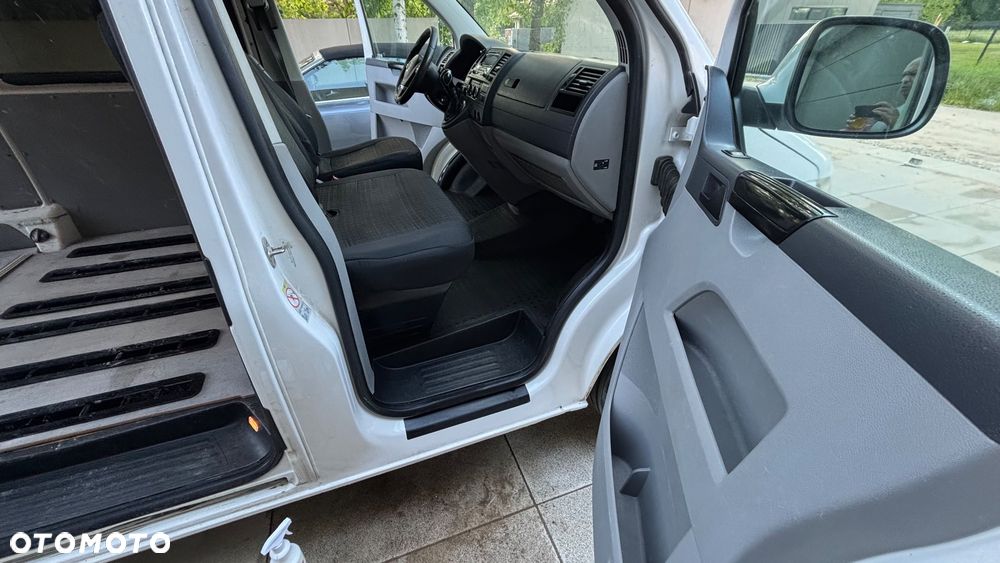 Volkswagen Transporter T5 - 14