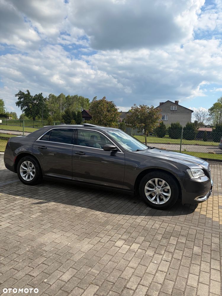 Chrysler 300C - 5