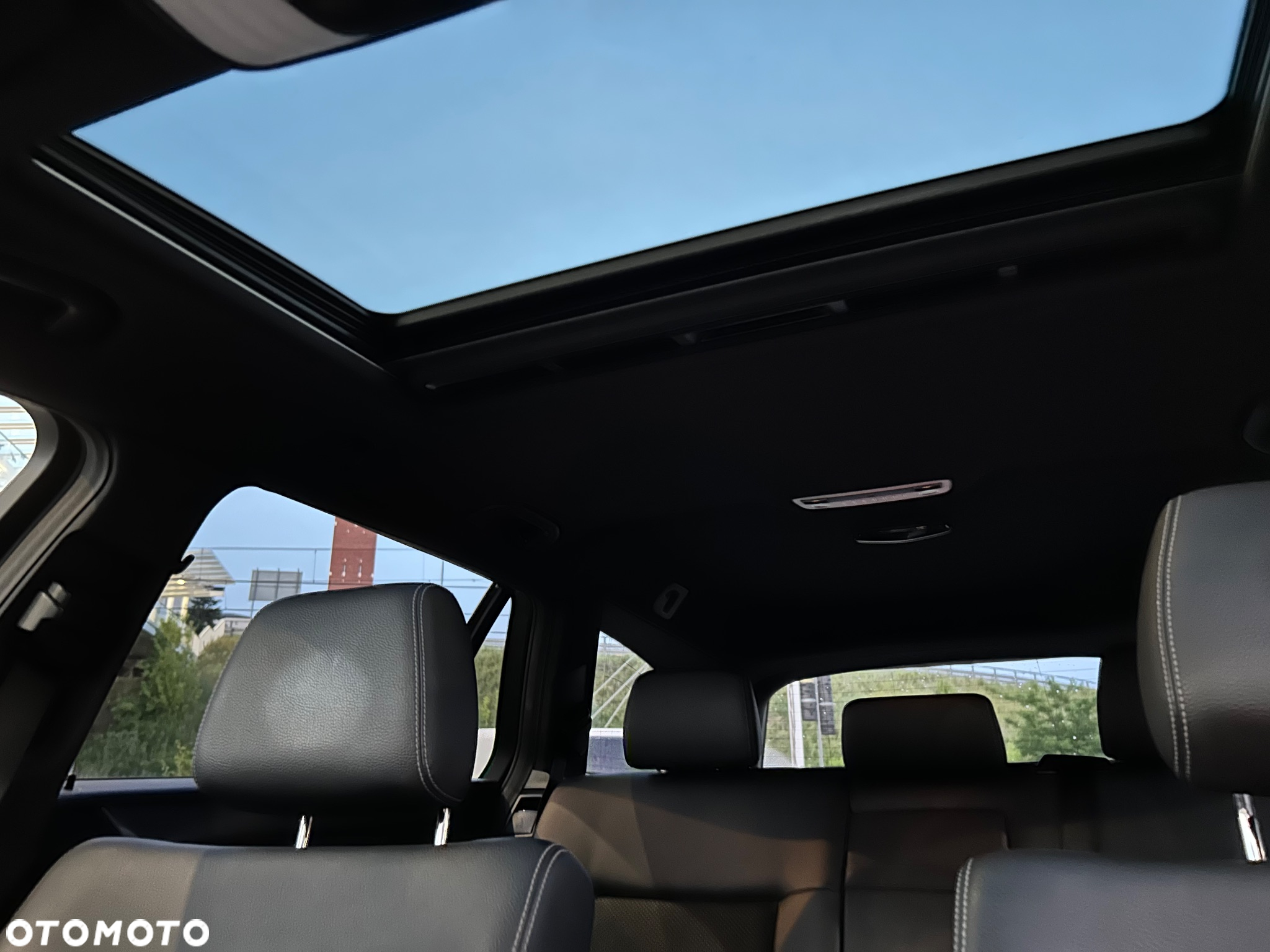 Mercedes-Benz Klasa E 250 BlueTEC 4-Matic Avantgarde - 23