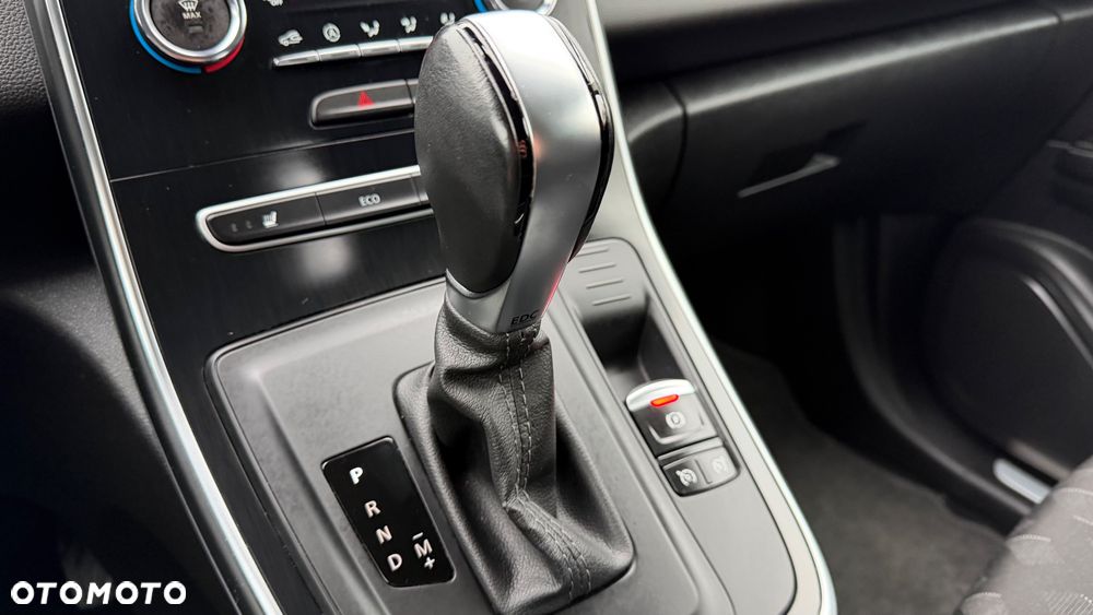 Renault Scenic TCe 140 GPF EDC BOSE EDITION - 11