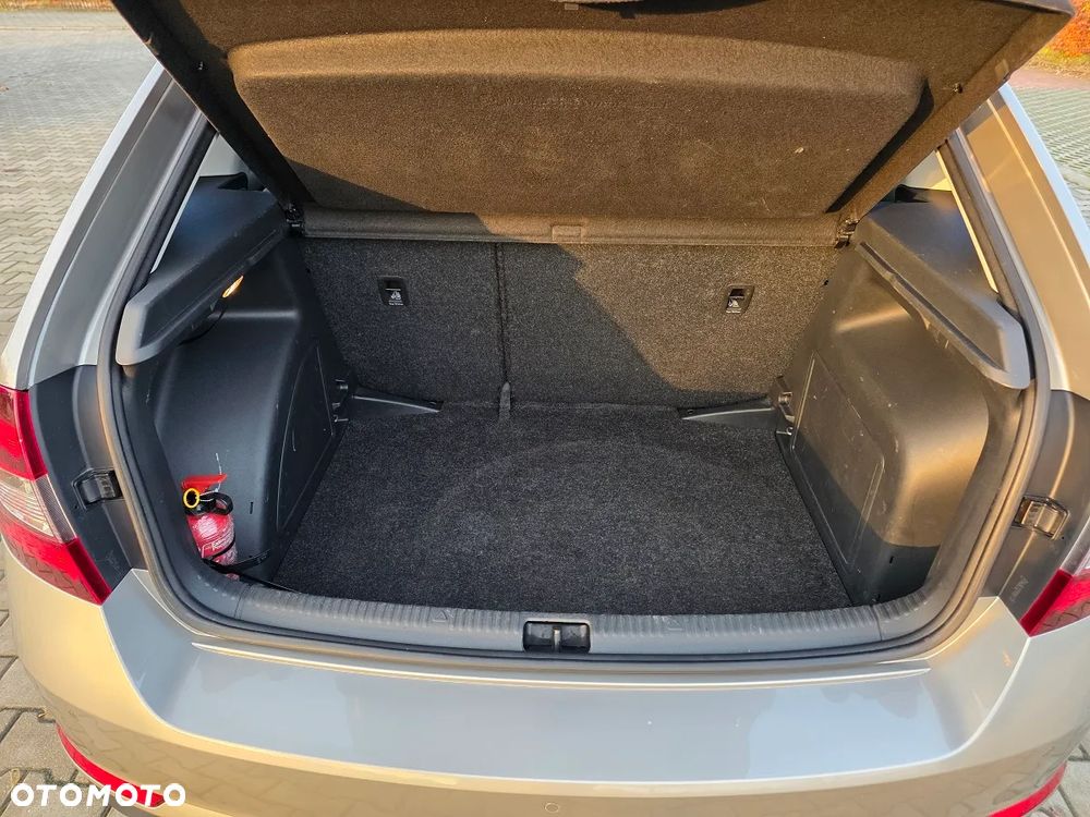 Skoda RAPID Spb 1.0 TSI Style - 21