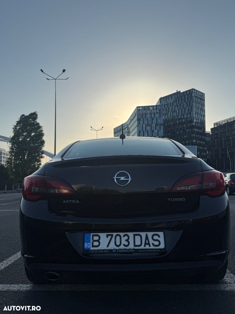 Opel Astra 1.4 ECOTEC Turbo Enjoy - 11