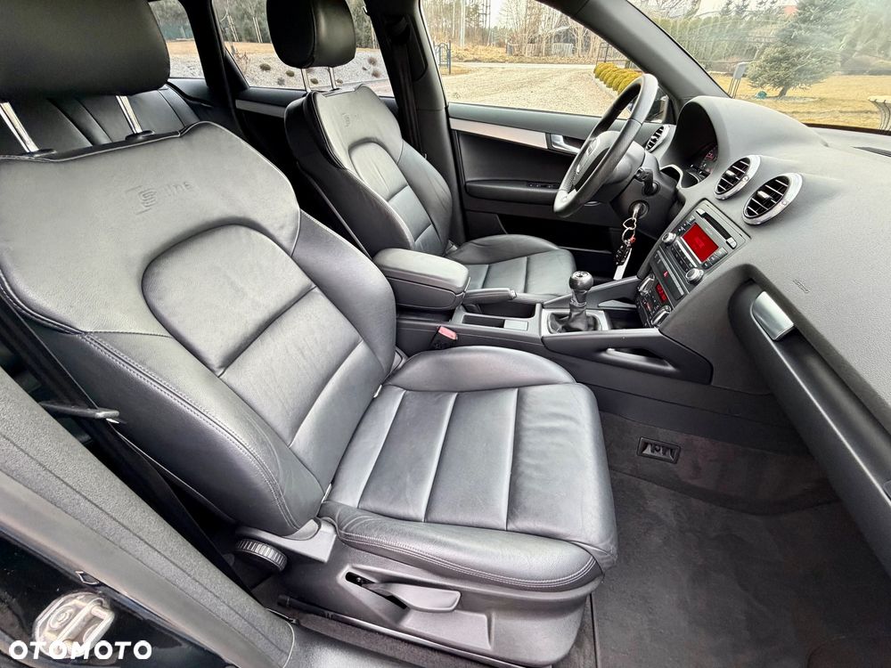 Audi A3 Sportback 2.0 TDI DPF quattro S line Sportpaket (plus) - 28