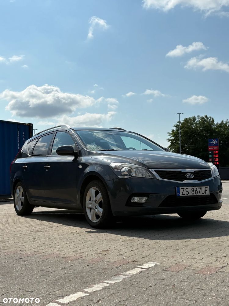 Kia Ceed - 7