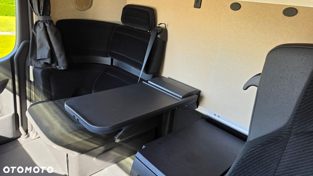 Mercedes-Benz ///ACTROS///2545/// MP5///2022///BIG SPACE///NOWY/// NIE UŻYWANY///BDF///JEDYNE 5700  KM/// VIRTUAL COCPIT///FULL LED/// KLIMATYZACJA POSTOJOWA/// NAWIGACJA///SALONKA///STAN  FABRYCZNIE NOWY - 33